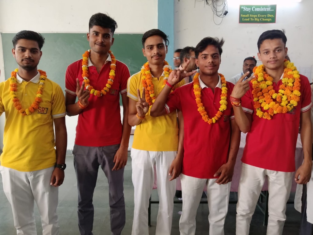 SRJ Academy students with faculty